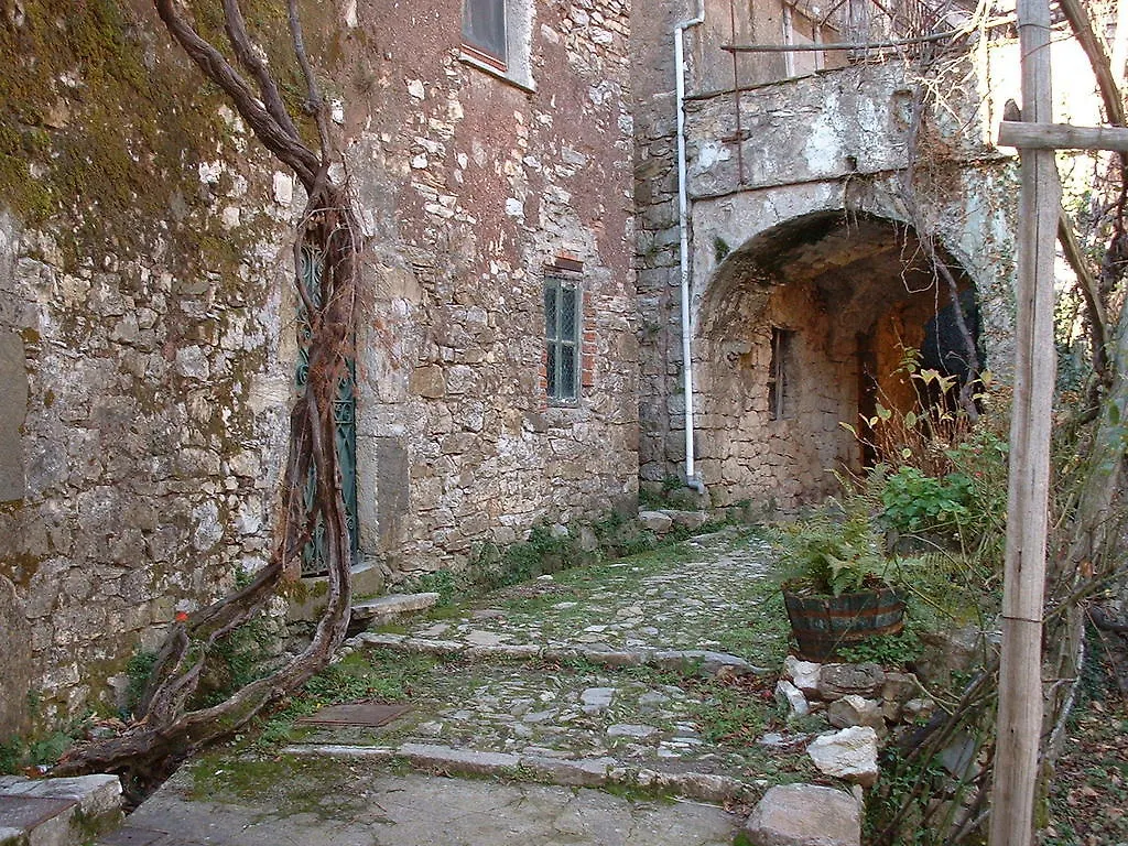 Bed & Breakfast Medieval Village B&B Ne Italien