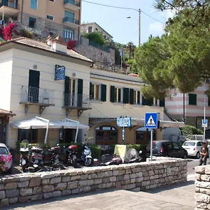 Bed & Breakfast La Lucciola, Porto Venere