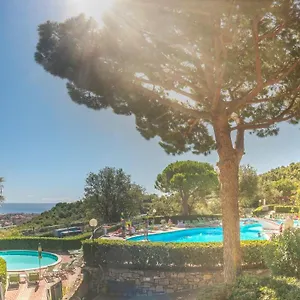 Aparthotel Villaggio Colombo Nuova Gestione, Marina dʼAndora