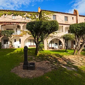 La Rosa Aparthotel Porto San Paolo (Sardinia)