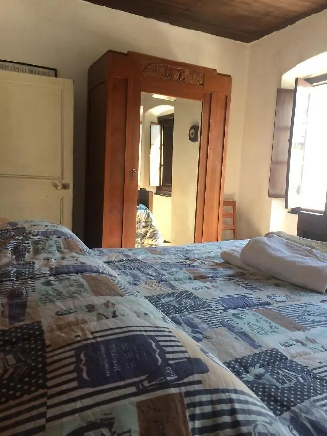B&B nel villaggio medievale Ne 0*,